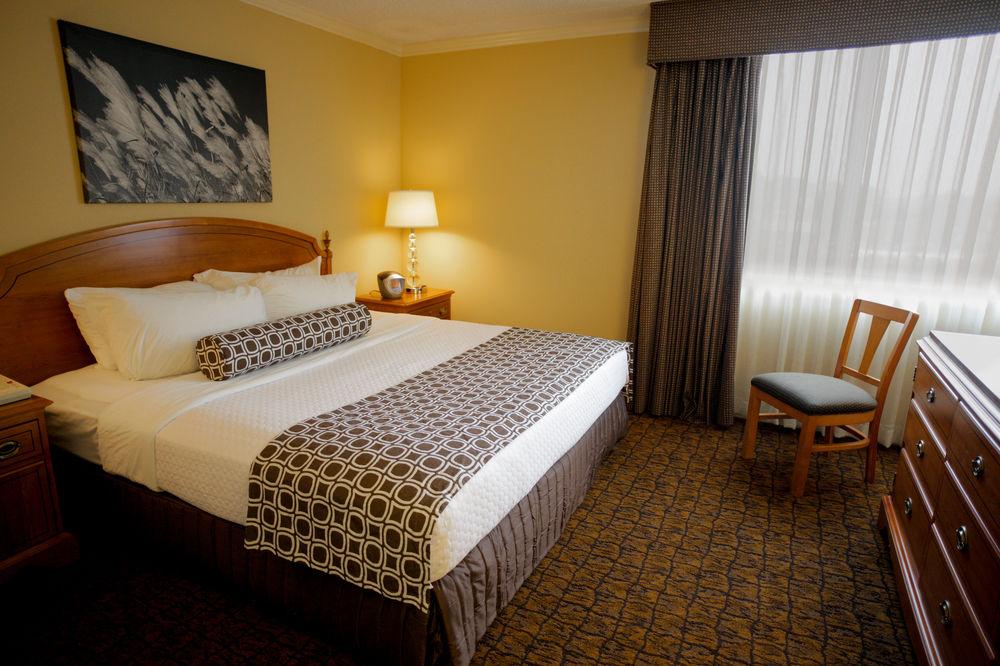 فندق Doubletree By Hilton Madison East المظهر الخارجي الصورة