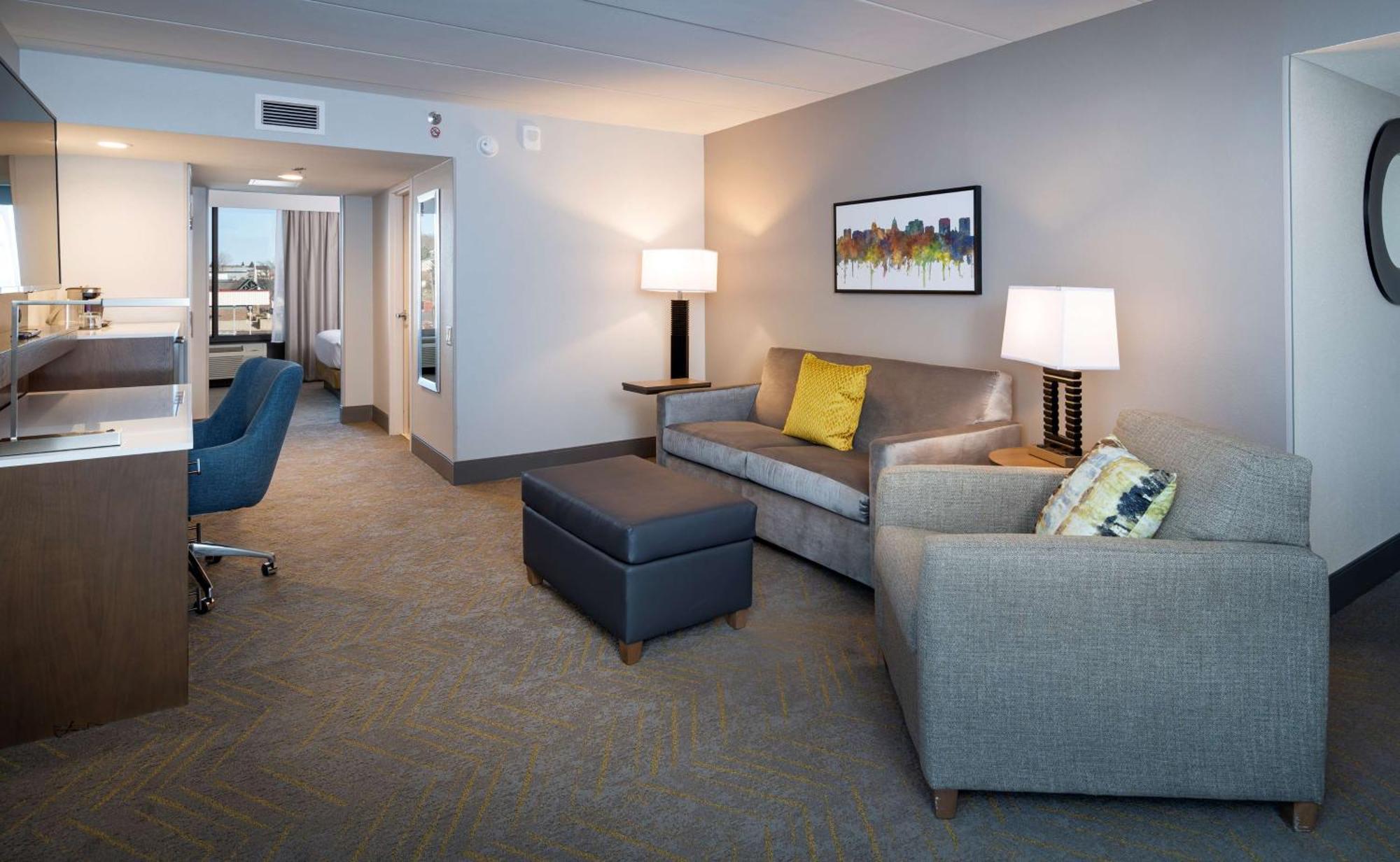 فندق Doubletree By Hilton Madison East المظهر الخارجي الصورة