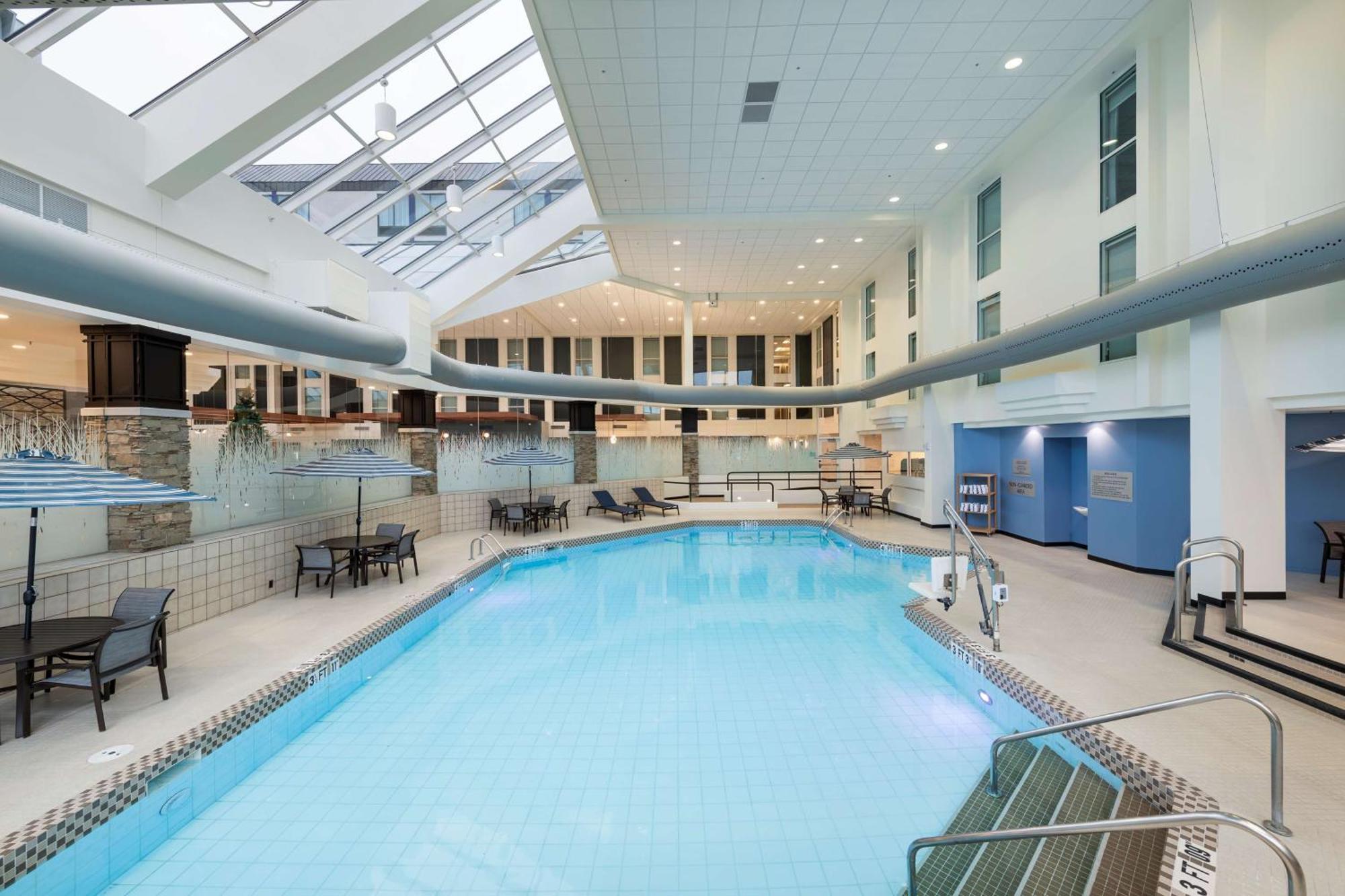 فندق Doubletree By Hilton Madison East المظهر الخارجي الصورة